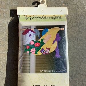 FLAG (BIRDHOUSE WITH HAT AND FLOWERS)(NEW)